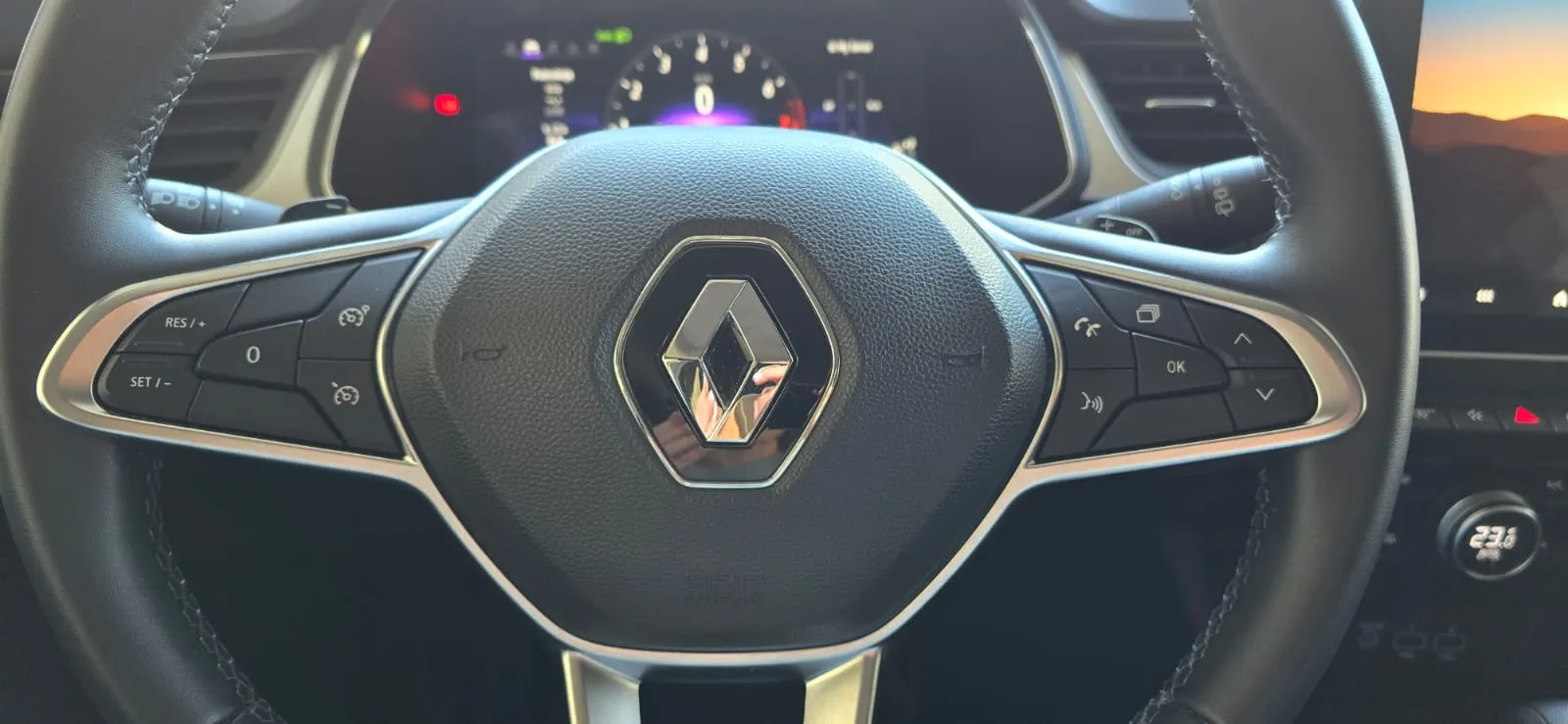 renault captur 1.3 tce techno edc – garancija - slika 13