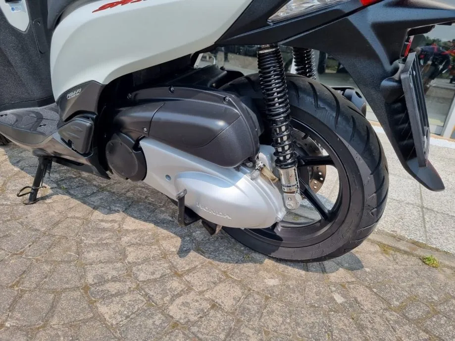 honda sh 300i sport abs, a2 kategorija, s garancijom, 2016 god. - slika 14
