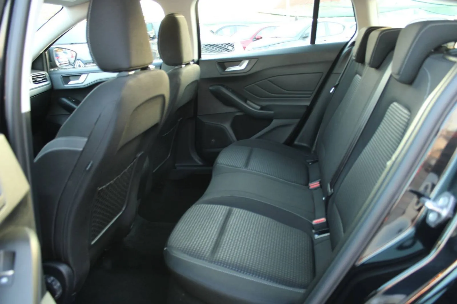 ford focus karavan 1.5 tdci *navigacija* - slika 19