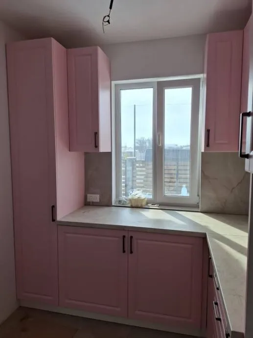 kuhinja roze pink boje - slika 6