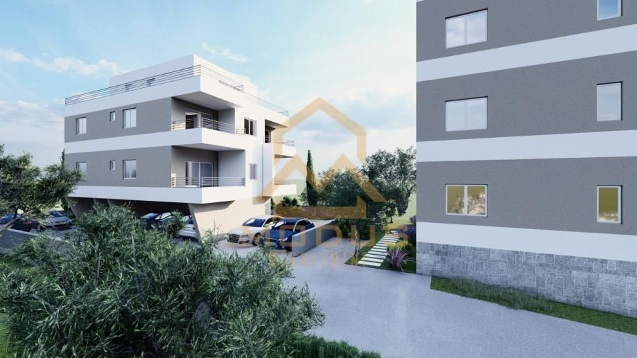 kaštel kambelovac /trosoban stan + 2 parking mjesta /baletna (prodaja) - slika 5