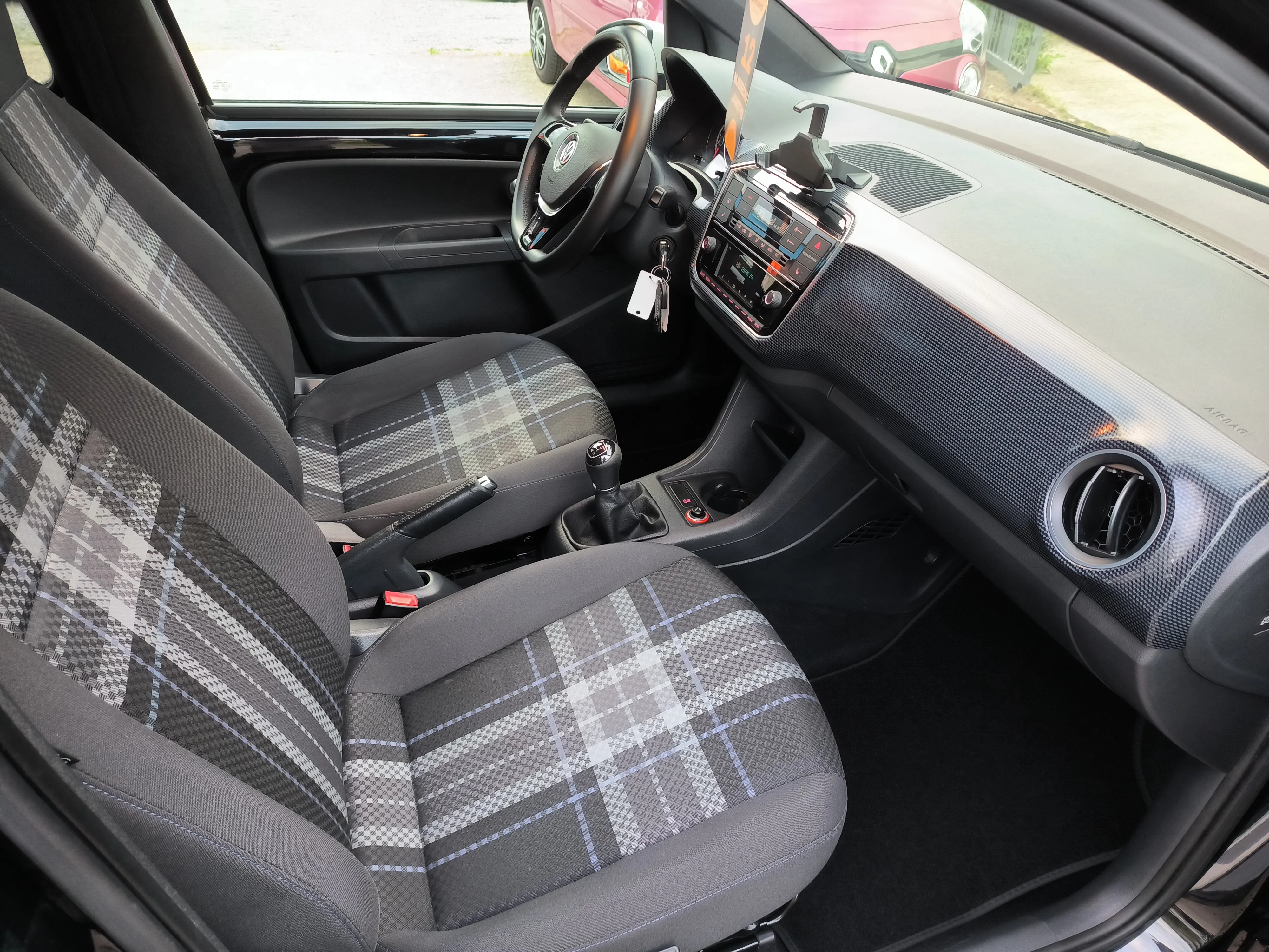vw up! 1,0 club up! servisna, jamstvo, reg. 1 godinu - slika 14