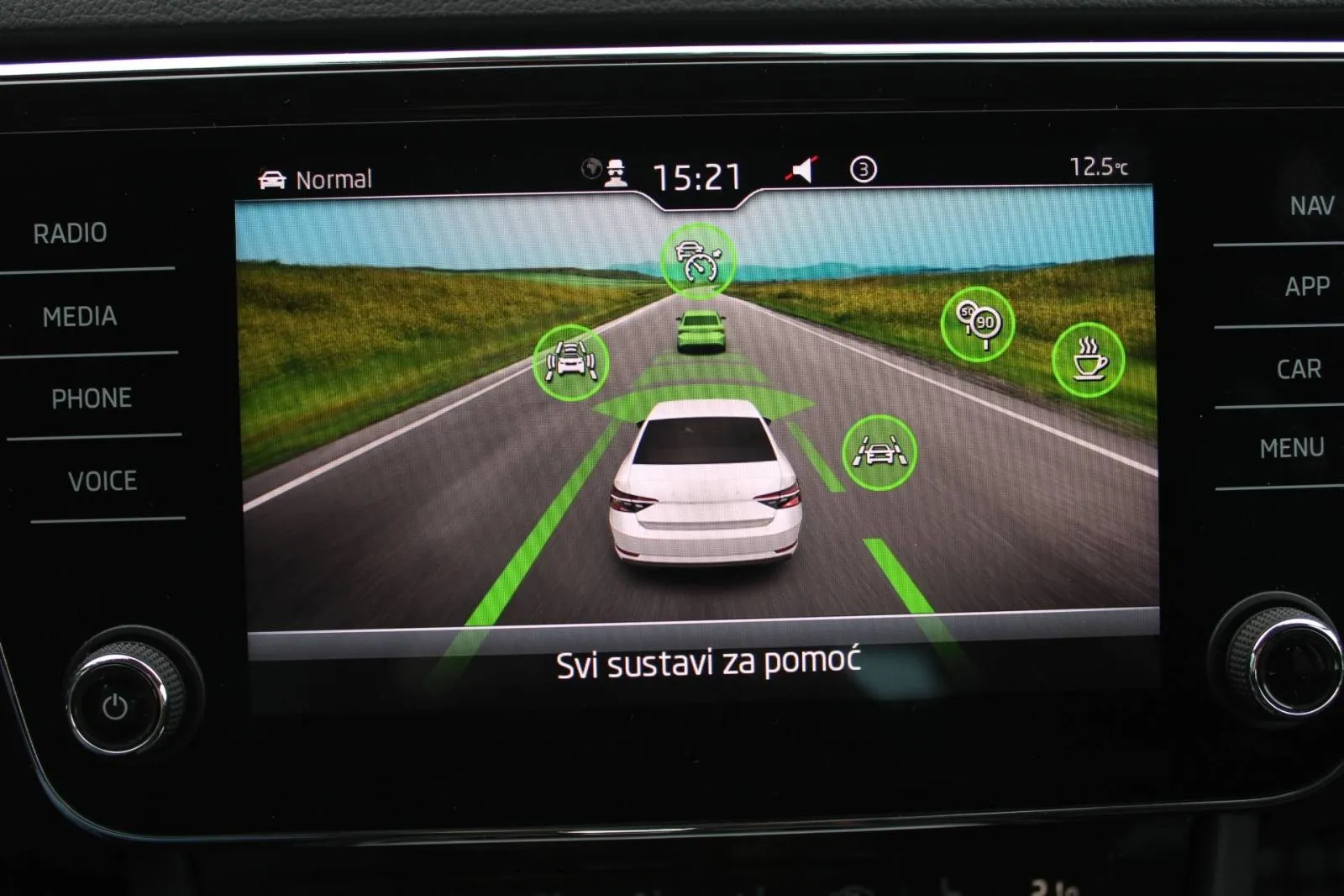 škoda superb 2.0 tdi dsg business *led, navigacija, kamera* - slika 25