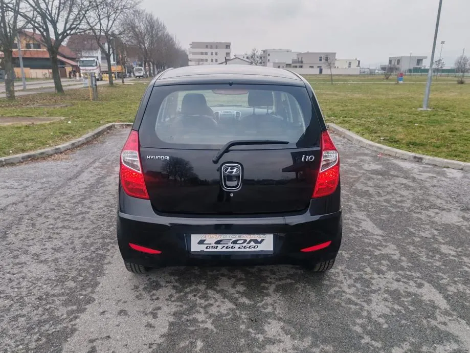 hyundai i10 1,1 2011godina,140 000 km, kartice do 36 rata - slika 5