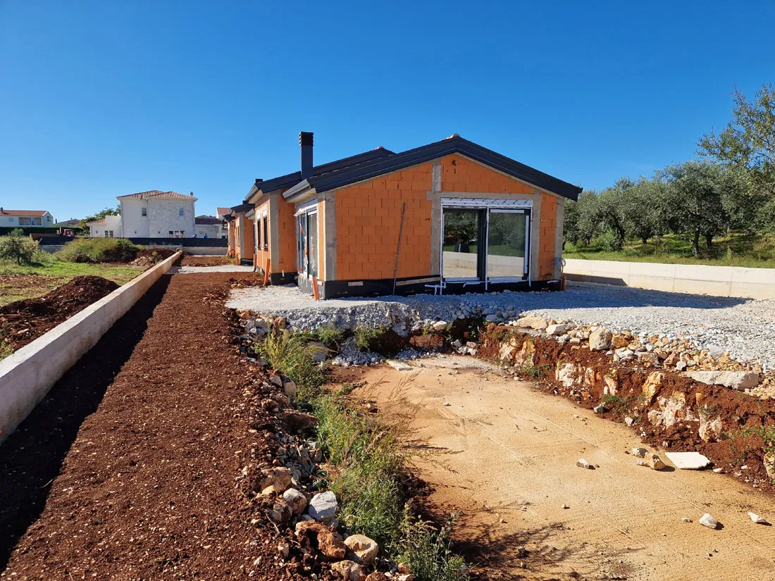 prodaja, kaštelir – prizemna kuća s bazenom u izgradnji (kop-770-c) - slika 2