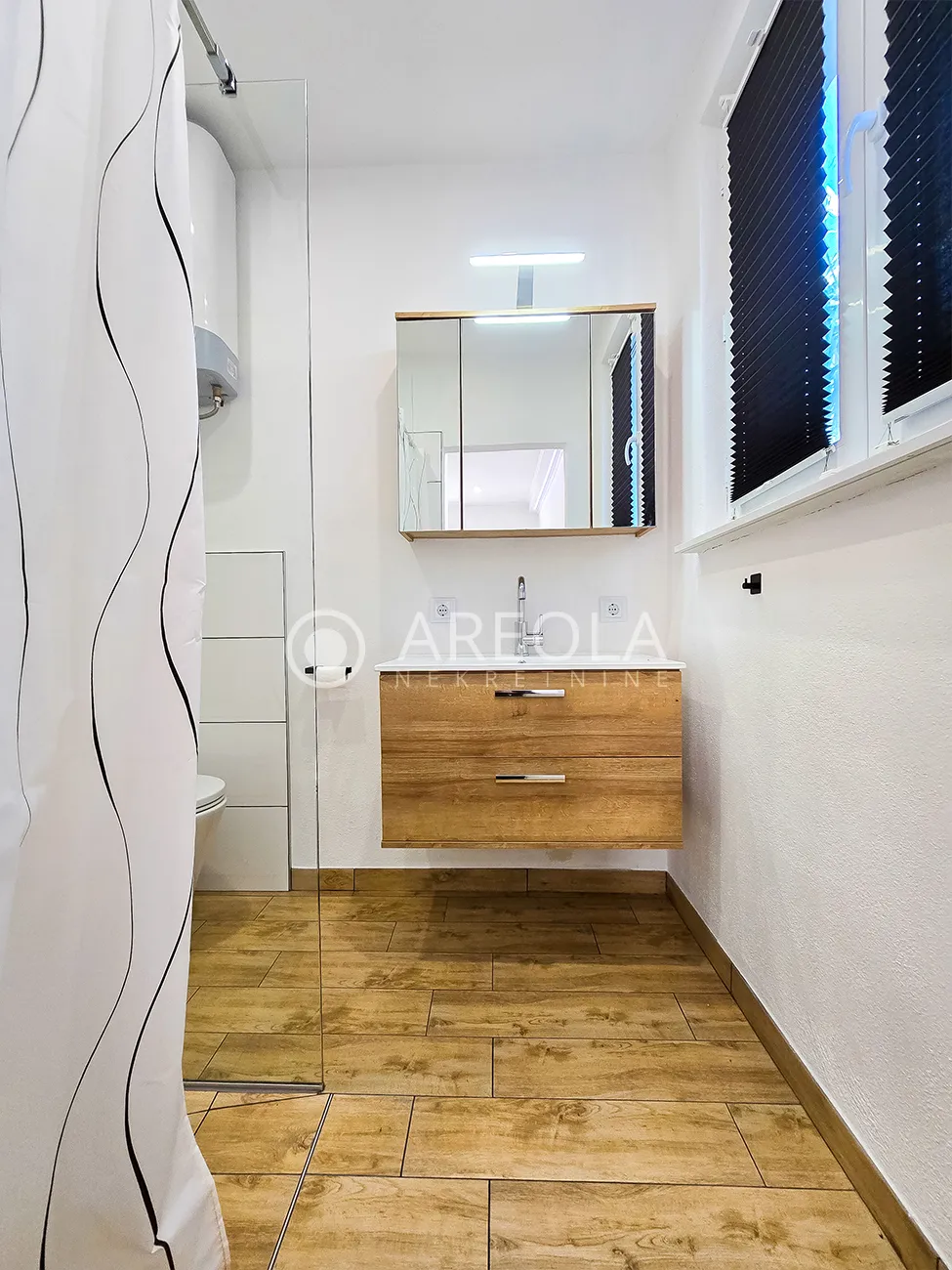 kaštel kambelovac - namješten trosoban stan - dugoročno! - slika 22