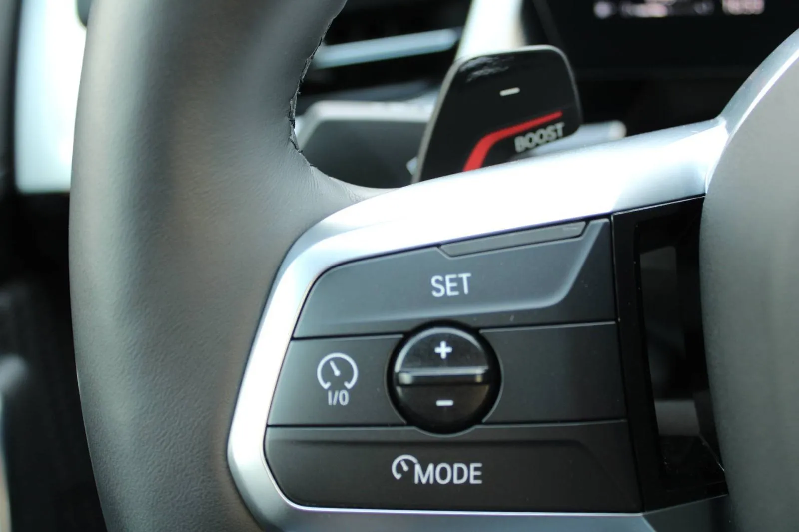 bmw x1 xdrive 23i m-paket automatik *led, navigacija, kamera* - slika 17