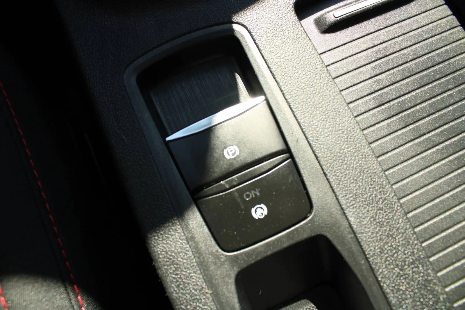 ford kuga 1.5 ecoboost st-line *led, navigacija, kamera* - slika 13