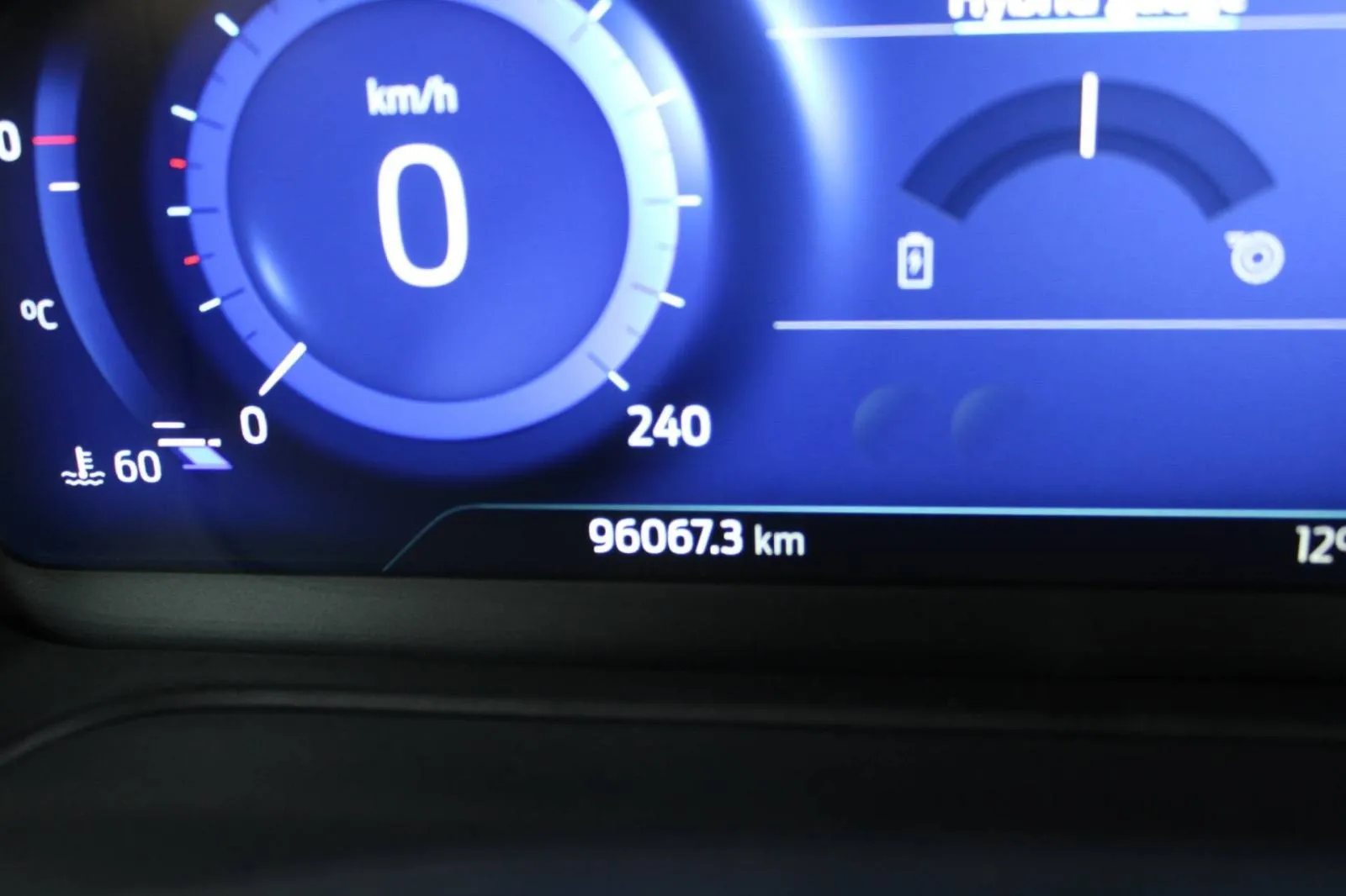 ford puma 1.0 ecoboost st-line - slika 13