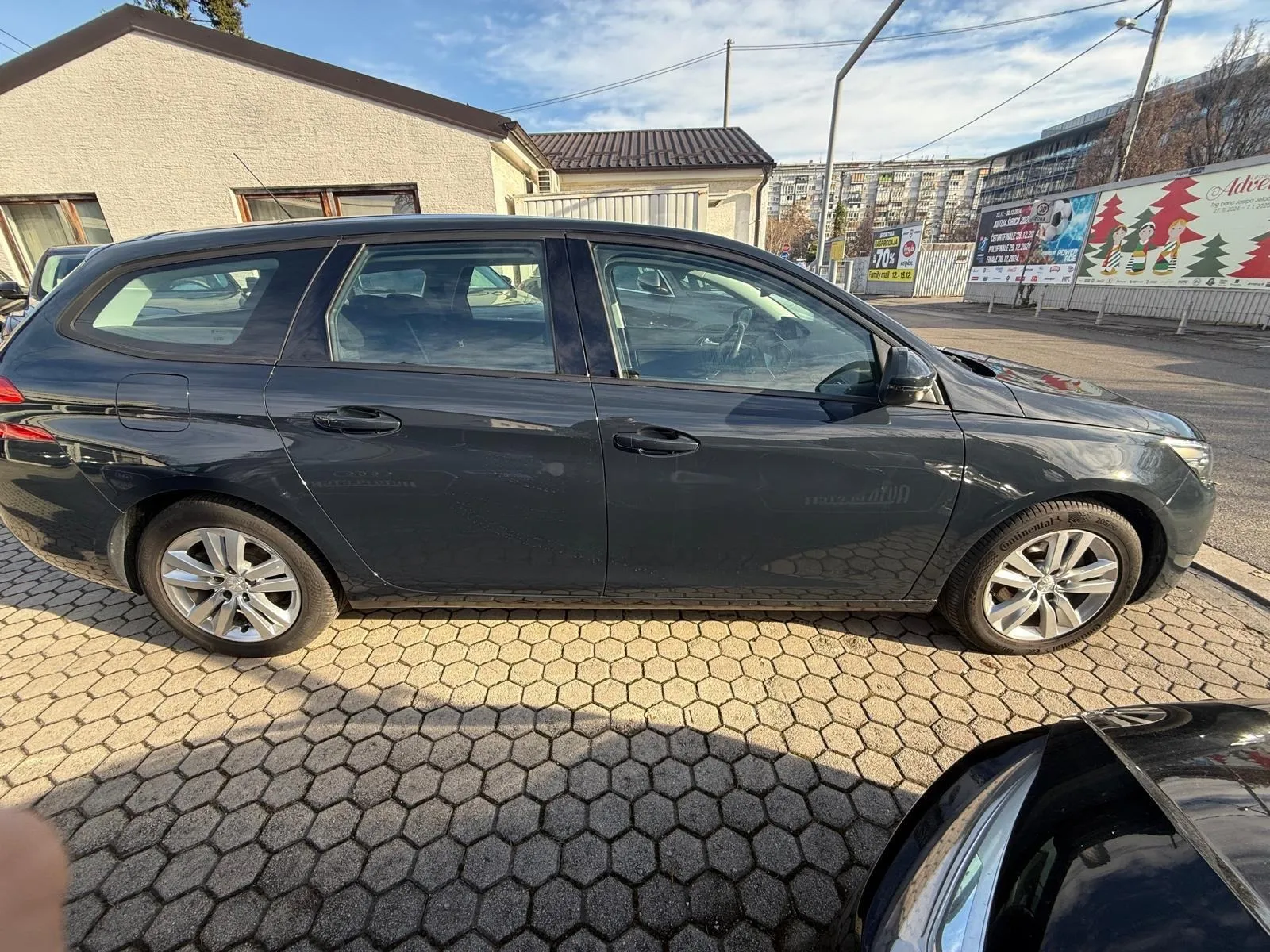 peugeot 308 sw 1,5 bluehdi, navi, parking senzori, 4x garancija! - slika 4
