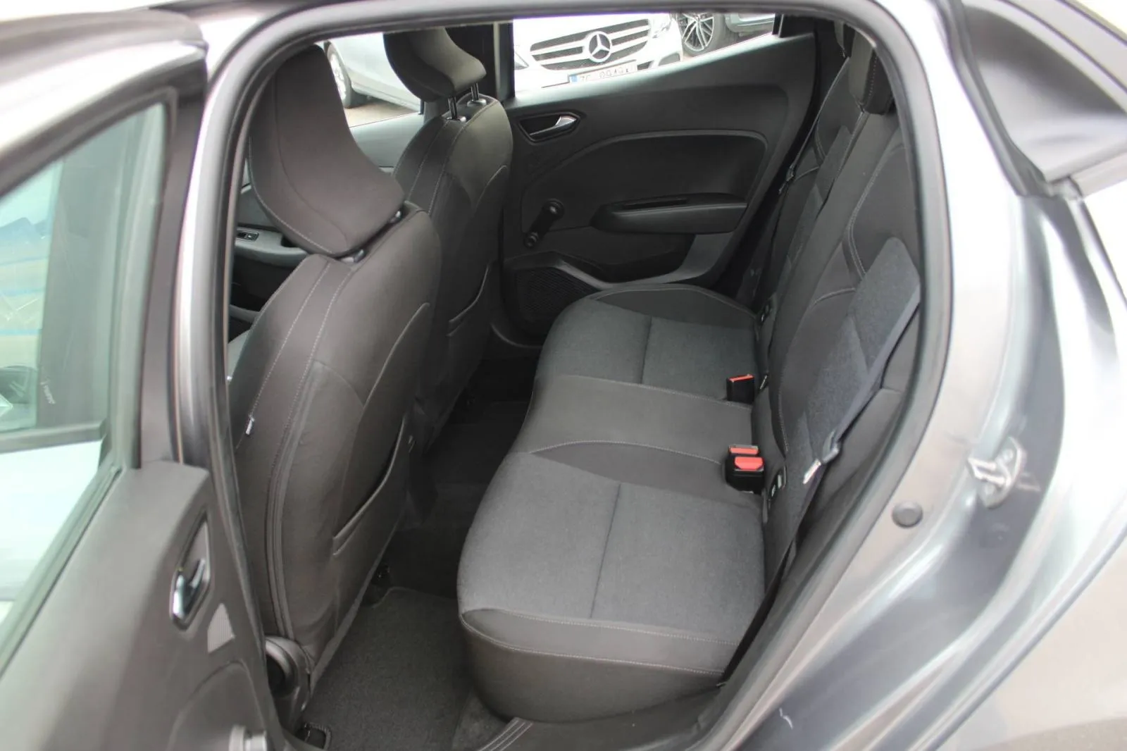 renault clio 1.0 tce equilibre - slika 11