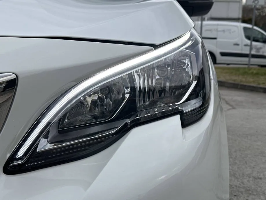 peugeot 3008 1,5 bluehdi 130 ks * automatik * jamstvo 24 mjeseca - slika 25