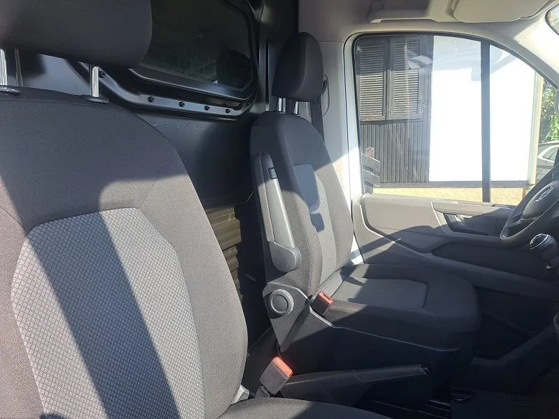 volkswagen crafter 2.0 tdi*177ks*klima*park.senzori* - slika 14
