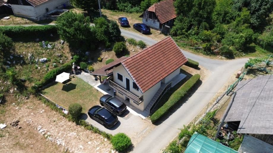Vikendica u blizini rijeke Korane - Šćulac, Barilović