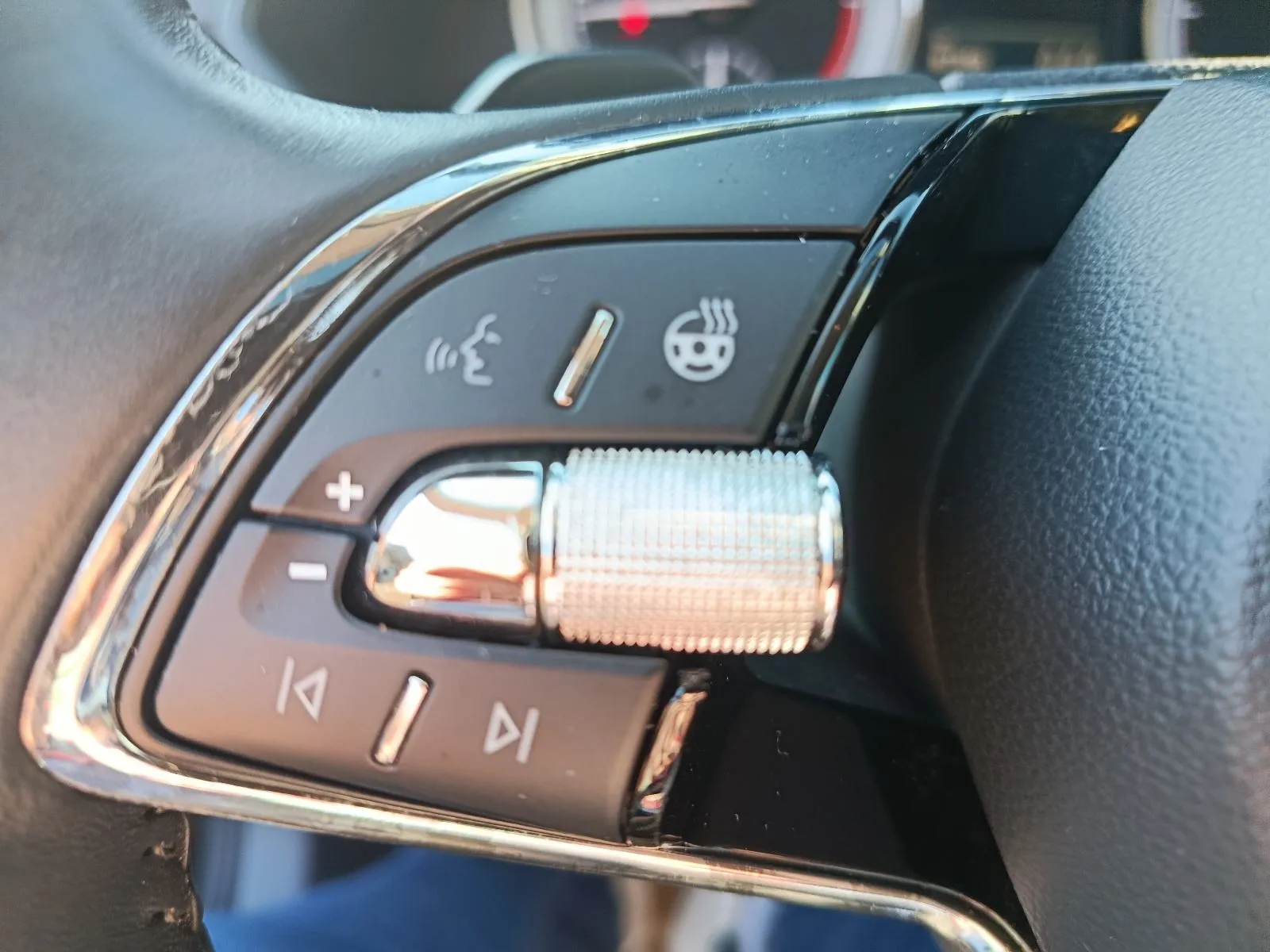 škoda superb 2,0 tdi ,do 2 godine jamstva,u sustavu pdv-a. - slika 9