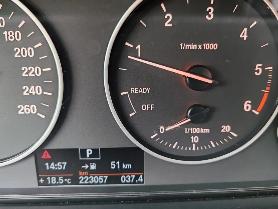 bmw serija 3 touring 318d automatik 2012g. 223000 kartice - slika 17