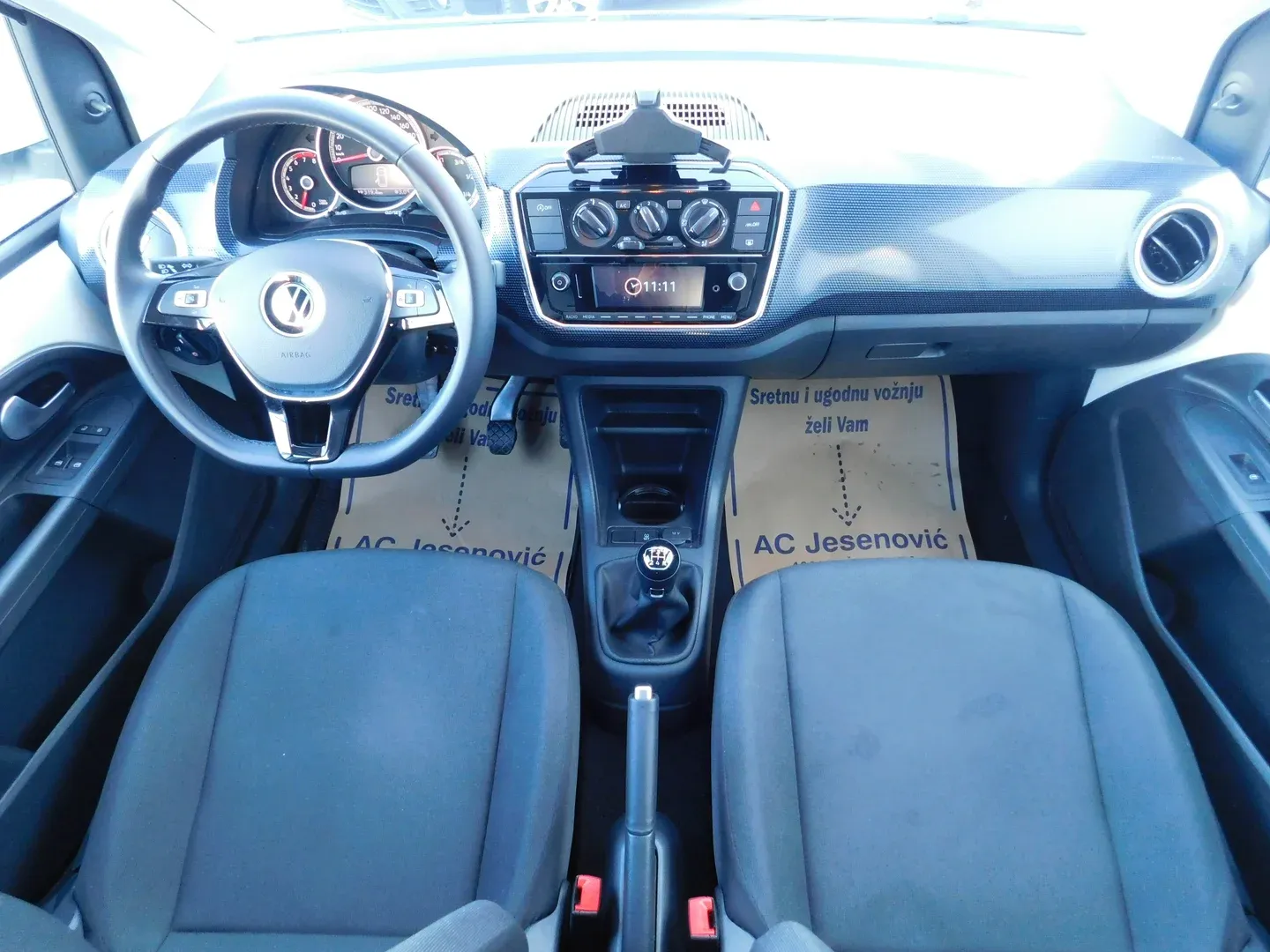 10005 volkswagen up! 1.0 - slika 9