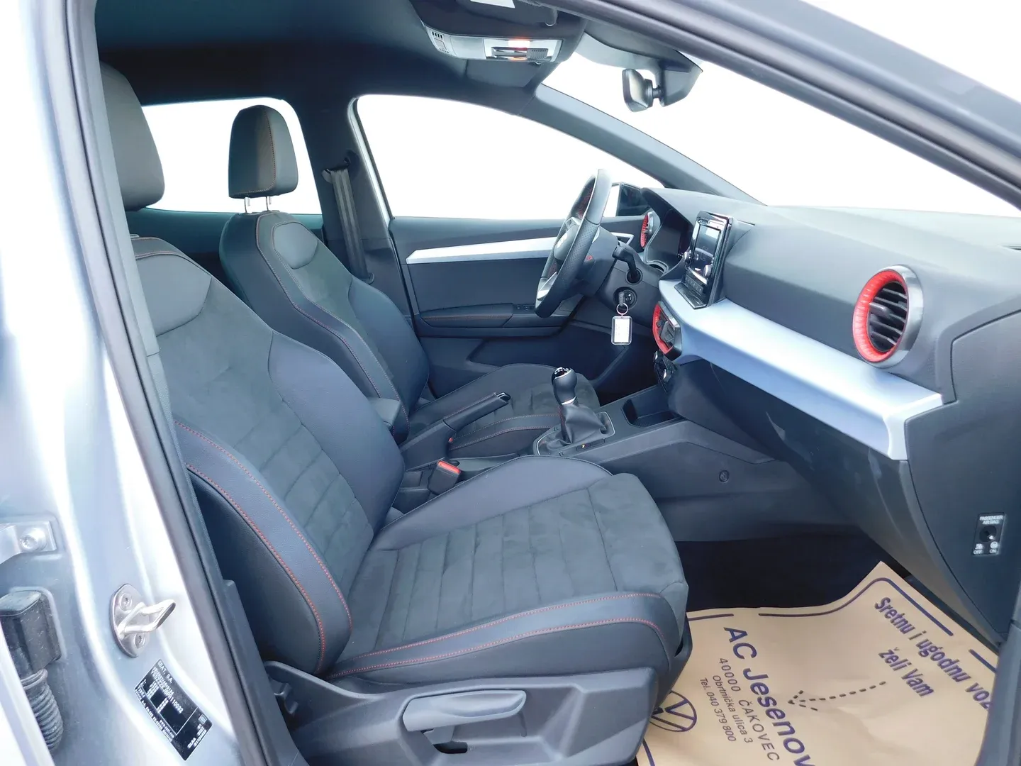 10868 seat ibiza 1.0 tsi fr - slika 12