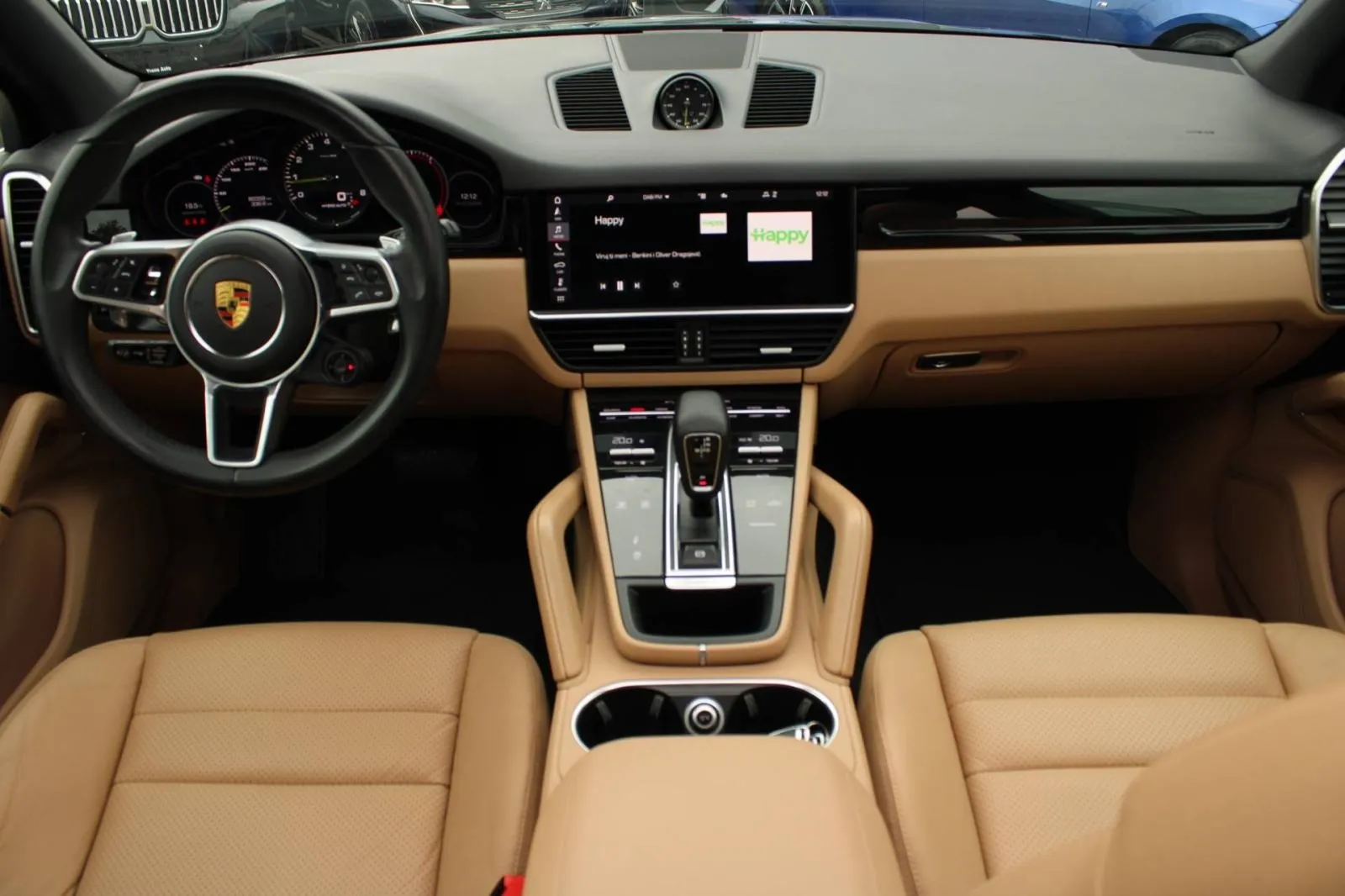 porsche cayenne 3.0 v6 e-hybrid *panorama, led, navigacija* - slika 12