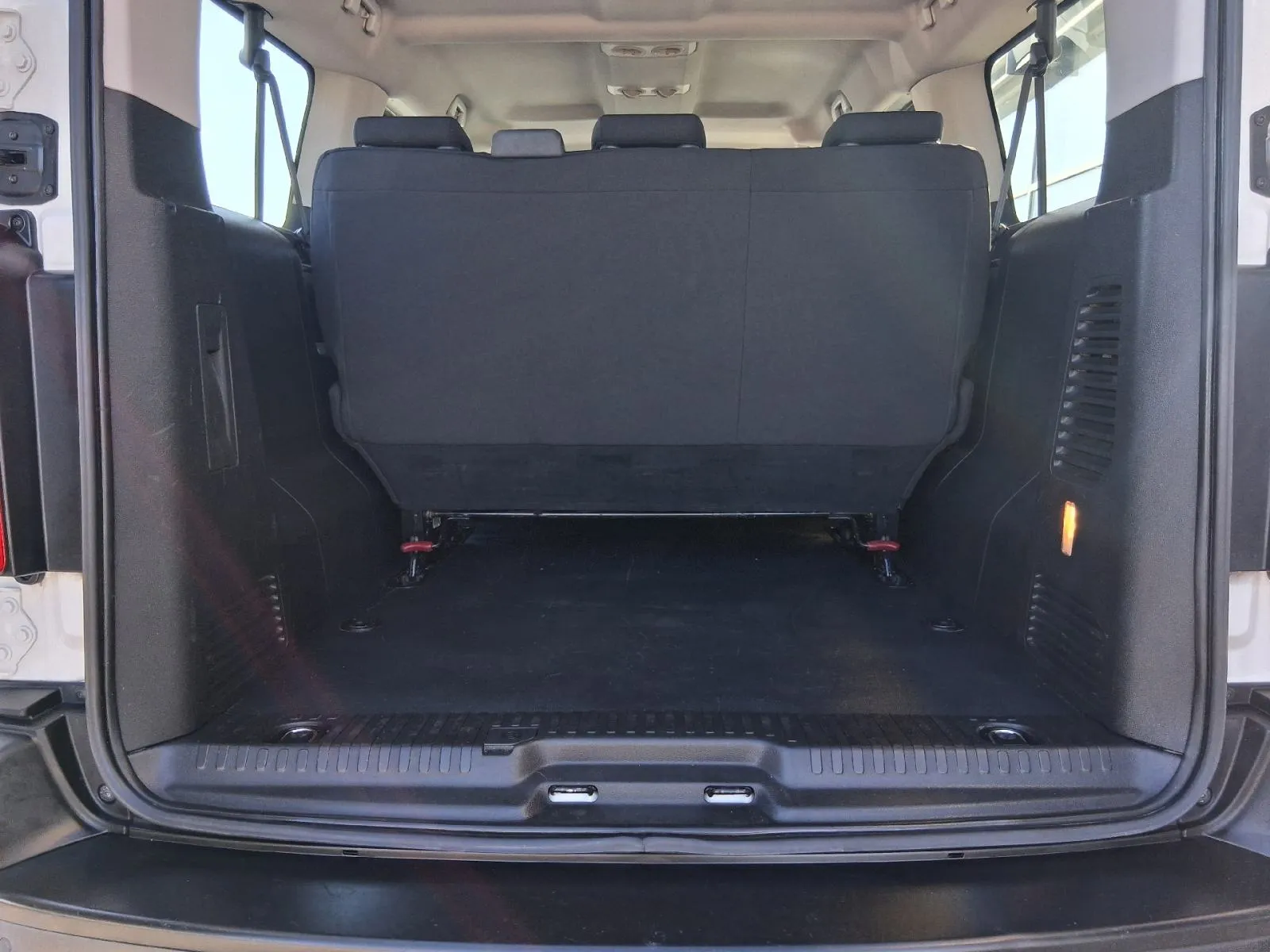 opel vivaro combi l2h1 1,5 dti - slika 7