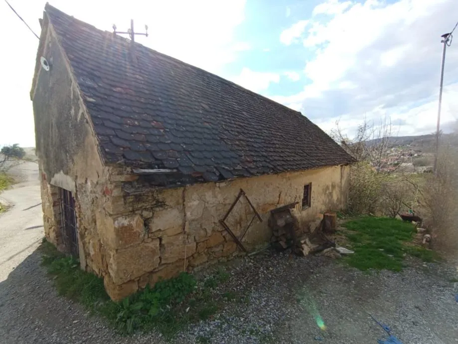 kuća: zagreb (mikulići), 130.00 m2 dva objekta za adaptaciju (prodaja) - slika 4