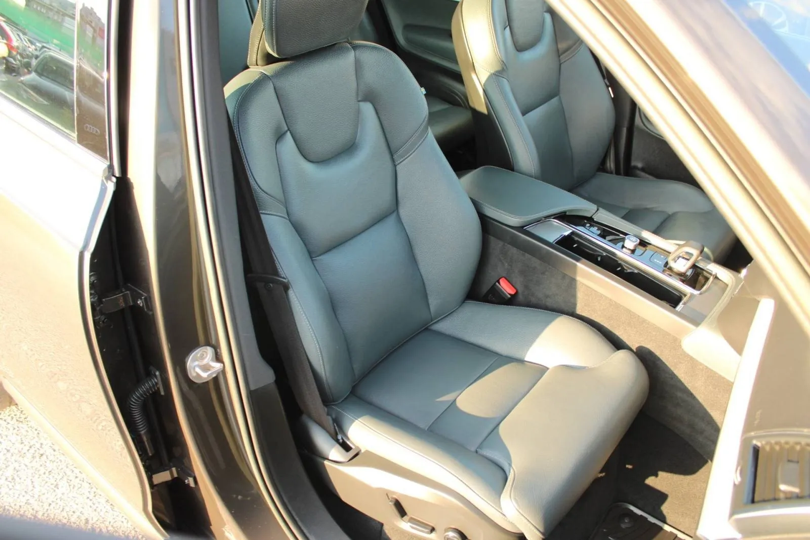 volvo xc90 b5 awd automatik *led, navigacija, kamera* - slika 12