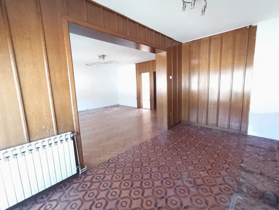 kuća: zagreb (trnovčica), 300.00 m2 = 4 etaže / stana (prodaja) - slika 12