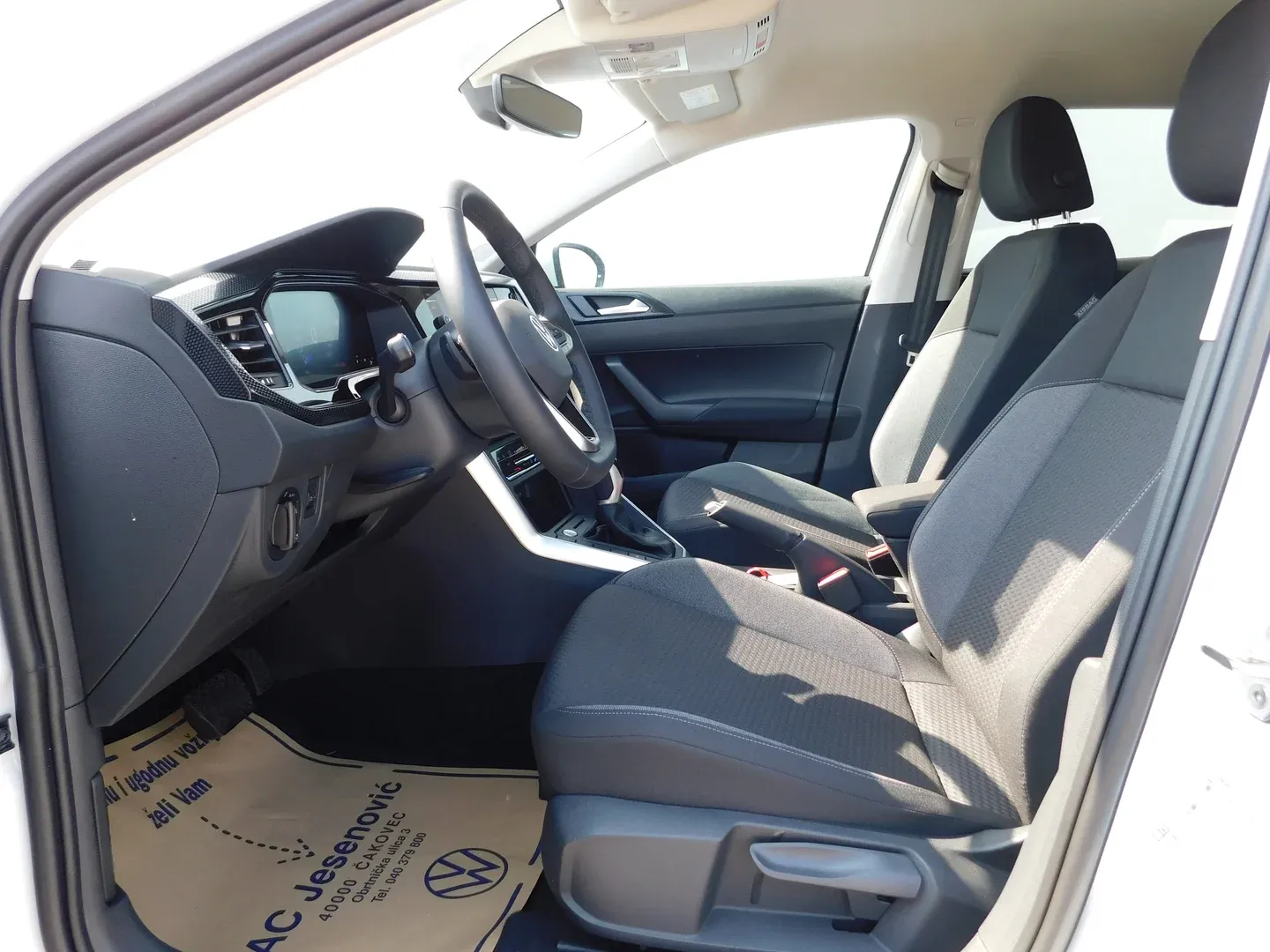 11842 volkswagen taigo 1.0 tsi dsg life plus - slika 8