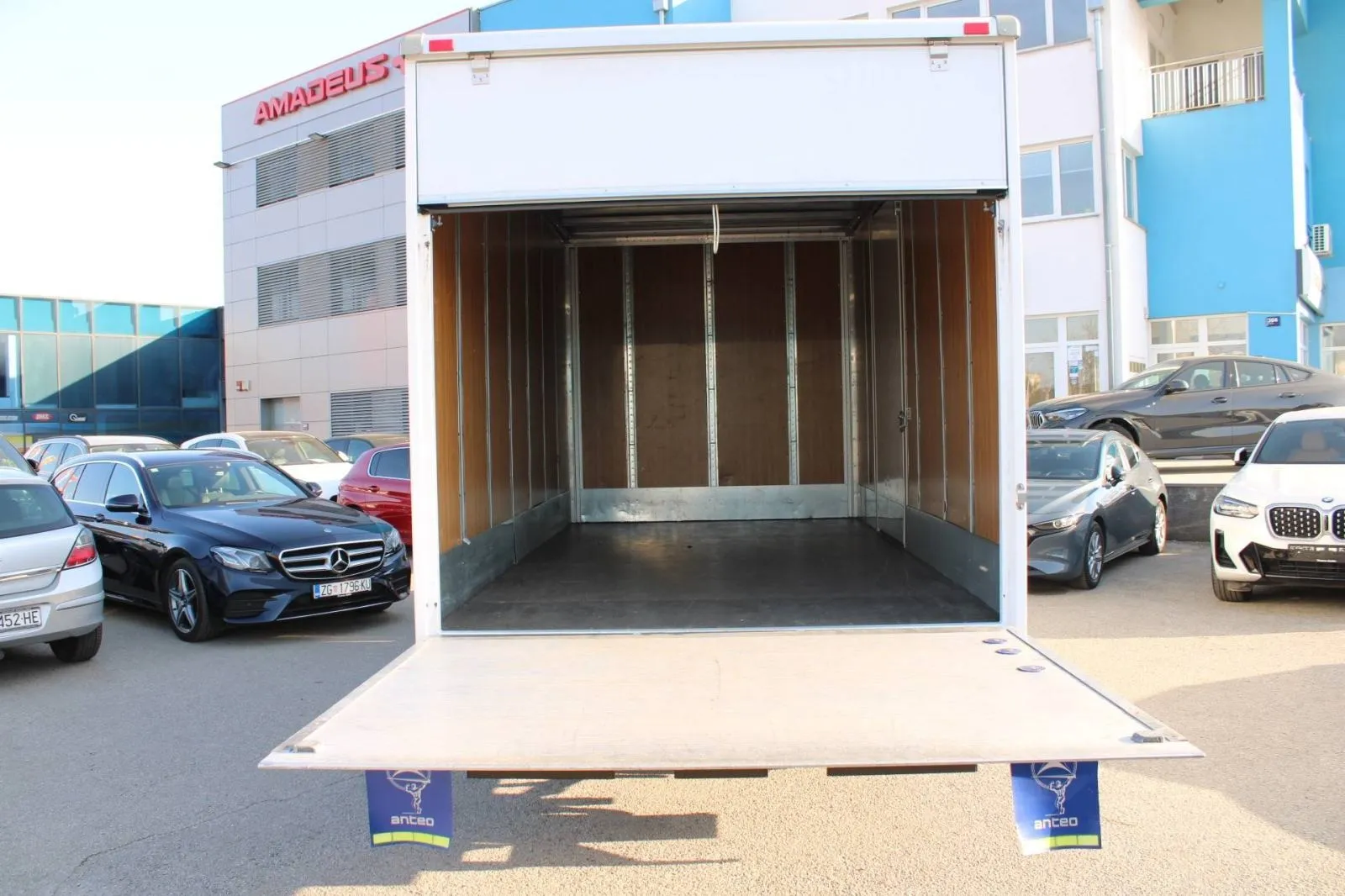 mercedes-benz sprinter 315 cdi kutija + rampa, 2024 god. - slika 10