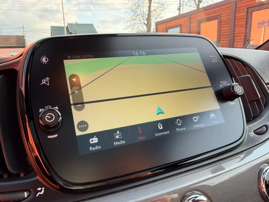 fiat 500 1.0 hybrid •2022.g.•dolcevita•panorama•leasingbezučešća• - slika 14
