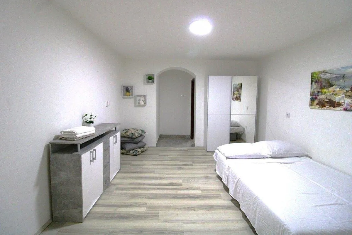 poreč- prilika -dva stana u jednom (prodaja) - slika 6