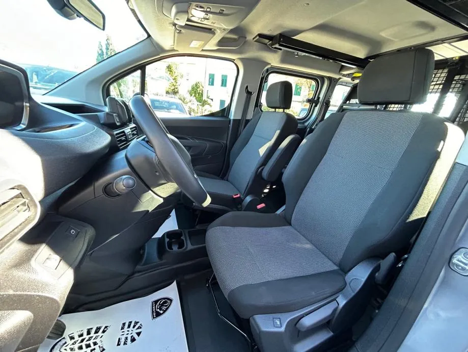 peugeot partner l2 cabin crew 1.5 bluehdi 130 - 2024. - rezerviran! - slika 10