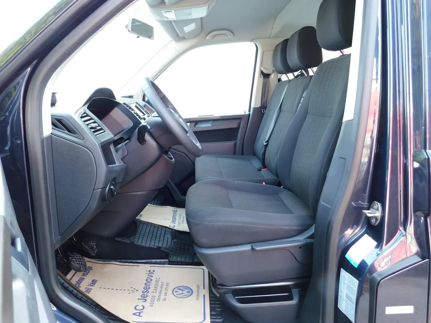 05936 vw caravelle comfortline 2.0 tdi - slika 7