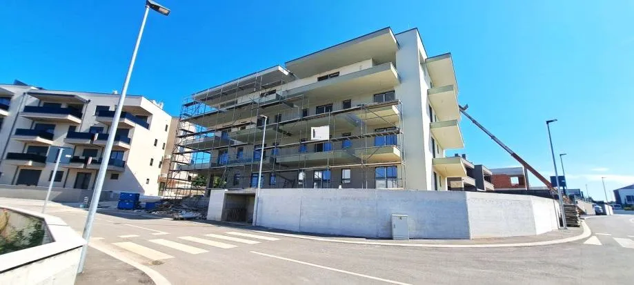 :vabriga stan na prodaji sa liftom 800 m od mora (prodaja) - slika 2