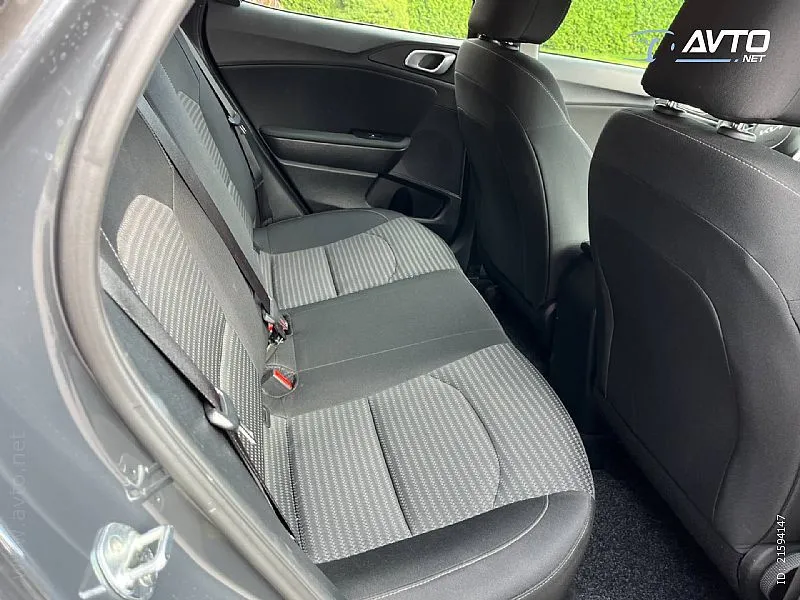 kia xceed 1.6 crdi-1 vl.navi-kam-led-alu-odlicn - slika 14