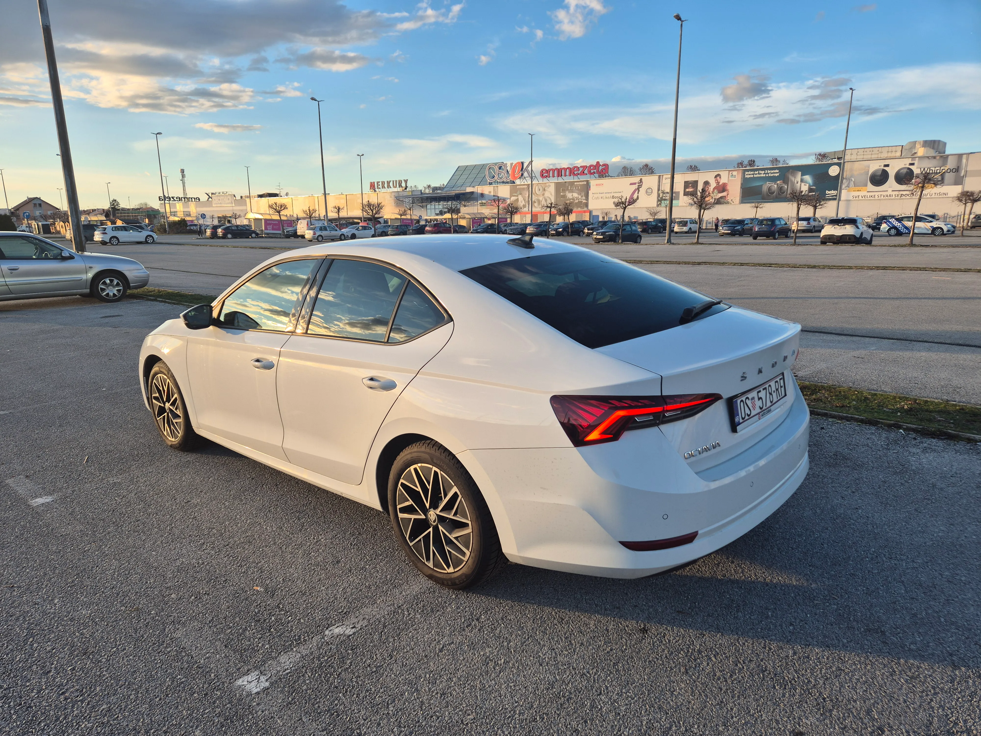 škoda octavina 1.5 tsi , 2024.g. - slika 2