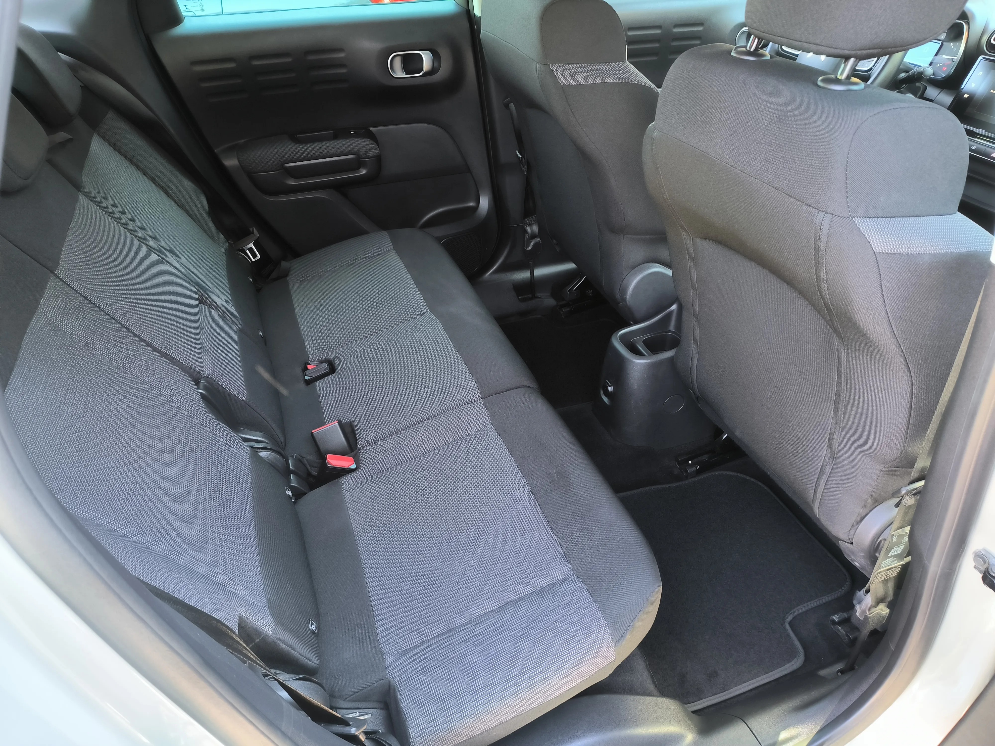 citroën c3 aircross 1,5 bluehdi, shine, servisna, jamstvo, reg. 1 god - slika 16