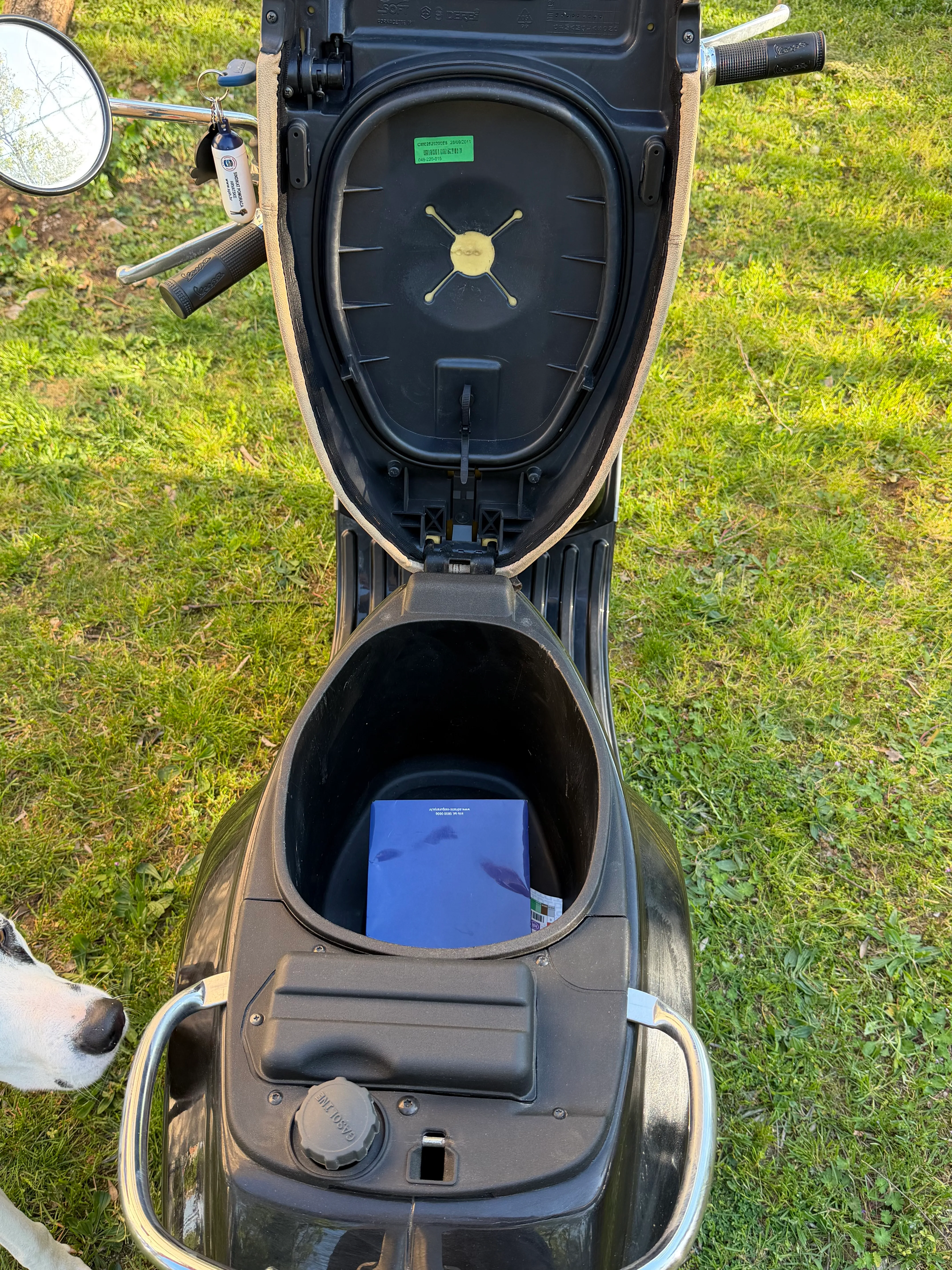 prodajem vespu lx 125 (2012.) 🛵 - slika 6