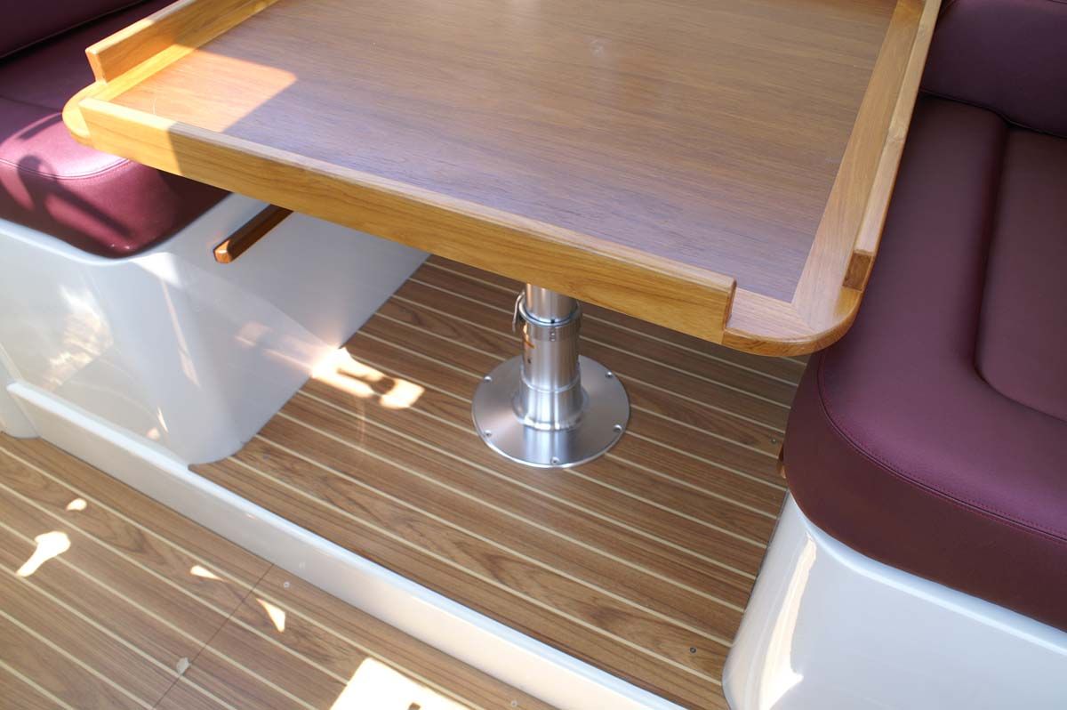 vanbrodski motor orkeny pilot house 27 - slika 6