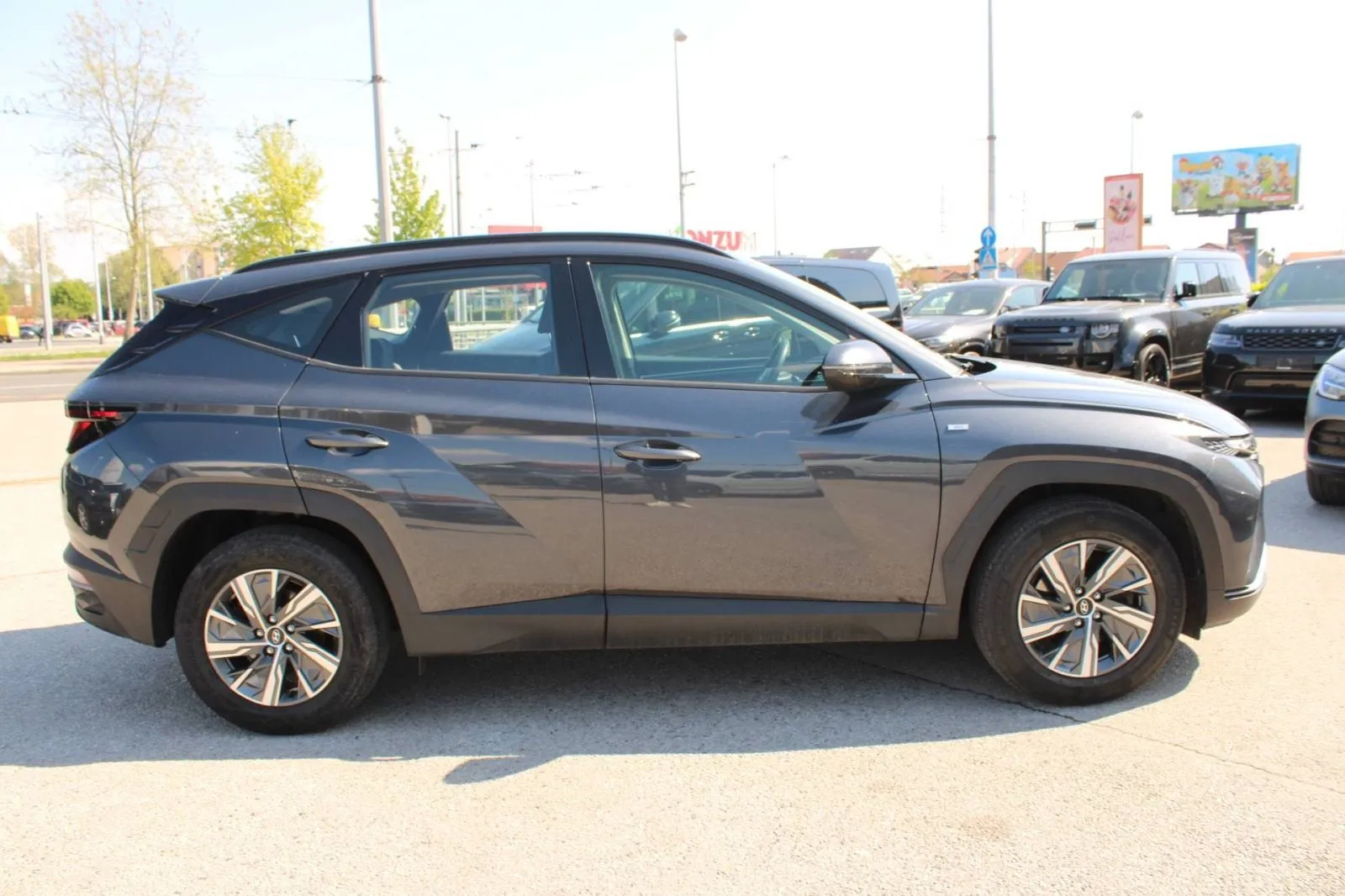 hyundai tucson 1.6 crdi automatik *led, navigacija, kamera* - slika 2