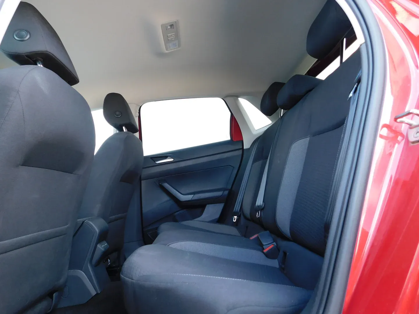 10804 volkswagen polo 1.0 tsi life - slika 11