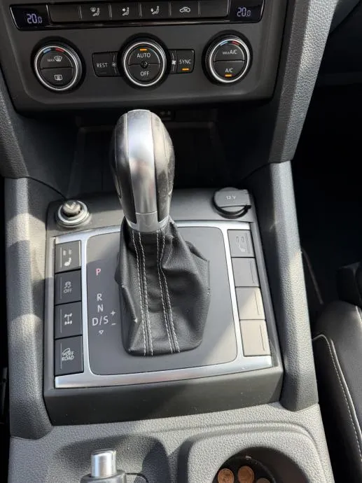 vw amarok 3.0 tdi avantura automatik - slika 15