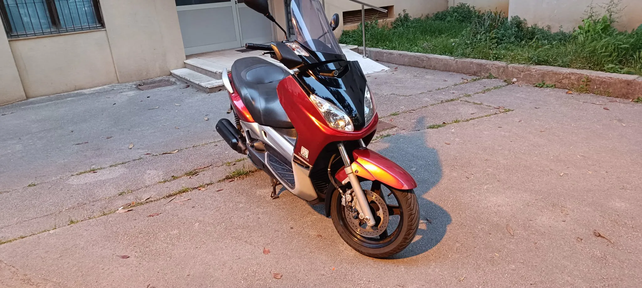 yamaha x-max 250 - slika 5
