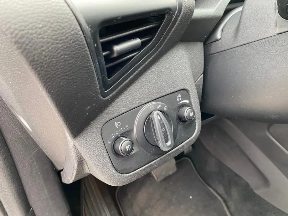 ford kuga 1.5 tdci automatik, klima, tempomat, keyless, 4x garancija! - slika 17