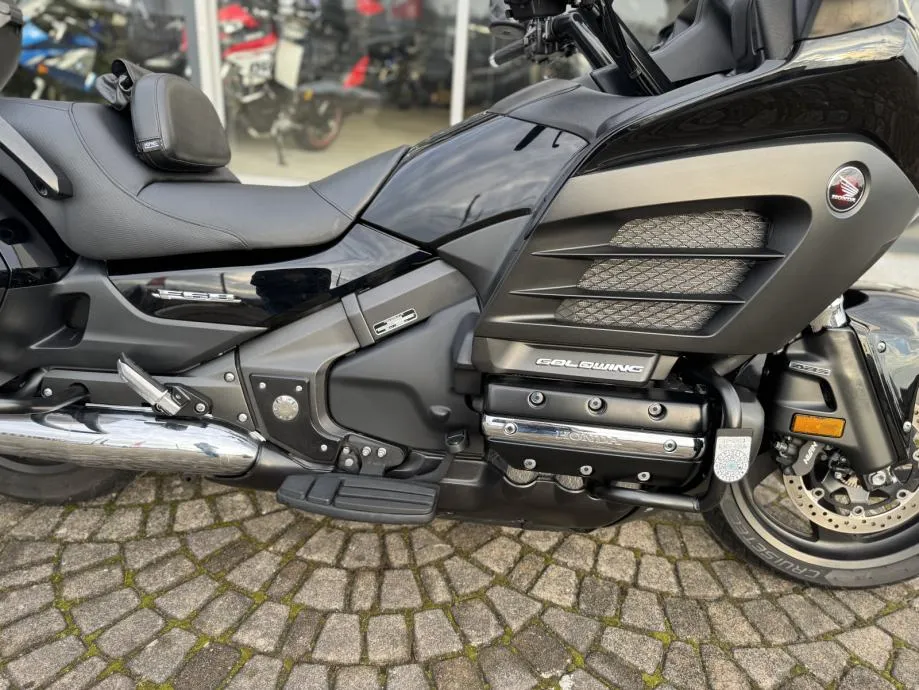 honda gl 1800 gold wing bagger abs tcs, 2013 god. - slika 14