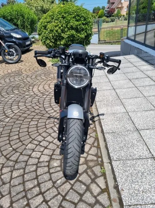husqvarna vitpilen 701 abs tcs, shark, s garancijom, 2019 god. - slika 5