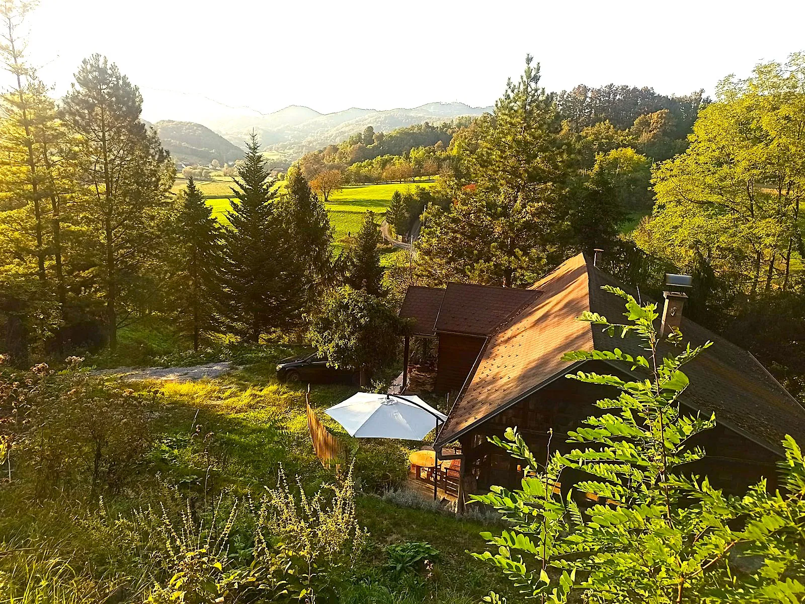 poljana sutlanska, drv. kuća 90m2 na imanju 7700m2 - slika 3