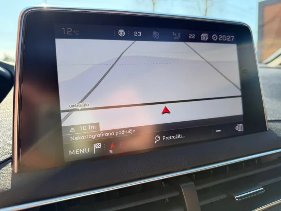 peugeot 5008 1,5 bluehdi automatik •gt line•kamera 360°•7sjedala•pano• - slika 16