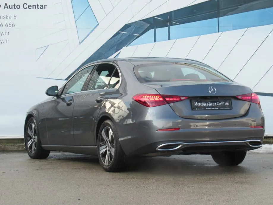 mercedes-benz c-klasa 220 d avantgarde advanced plus - slika 8