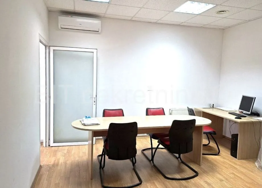 poslovni prostor najam/zakup centar 800 m2 (iznajmljivanje) - slika 4